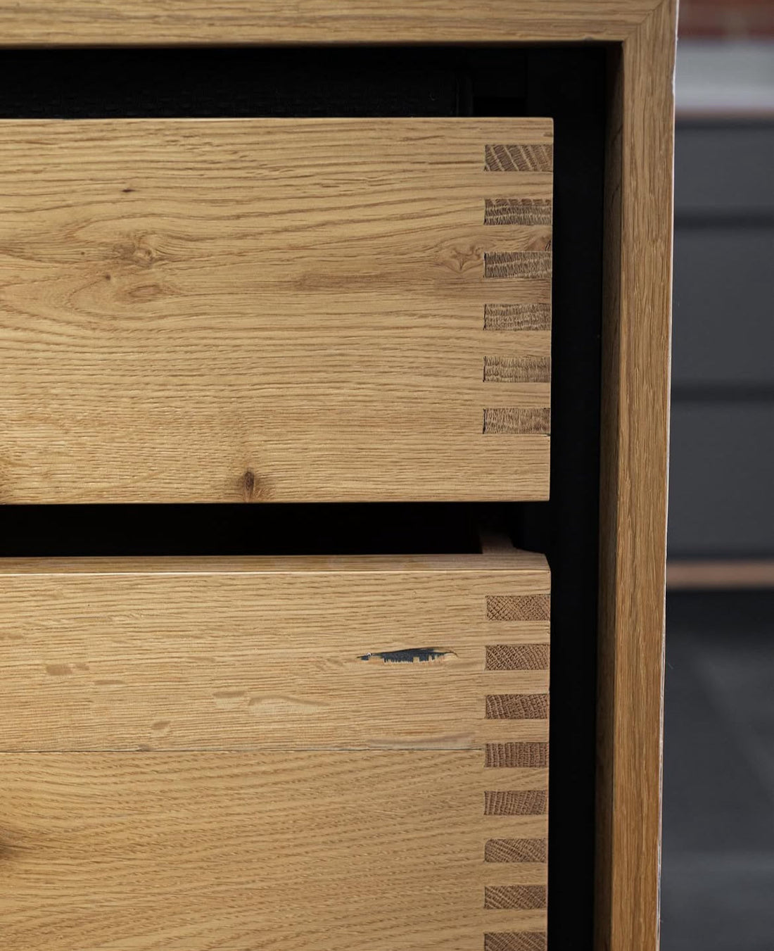 Kitchen Project – Raw Oak & Black | Wood Varnish 2C Matt