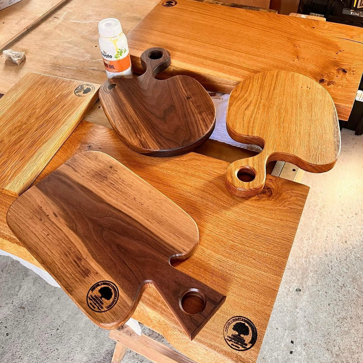 One Coat Wood Worktop Oil DUO - Part A (Oil) + Part B (Accelerator Dryer) - 40 - 50m2 per litre